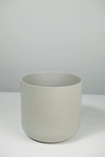 Load image into Gallery viewer, Ceramic Pot - Grey - 18.5cm